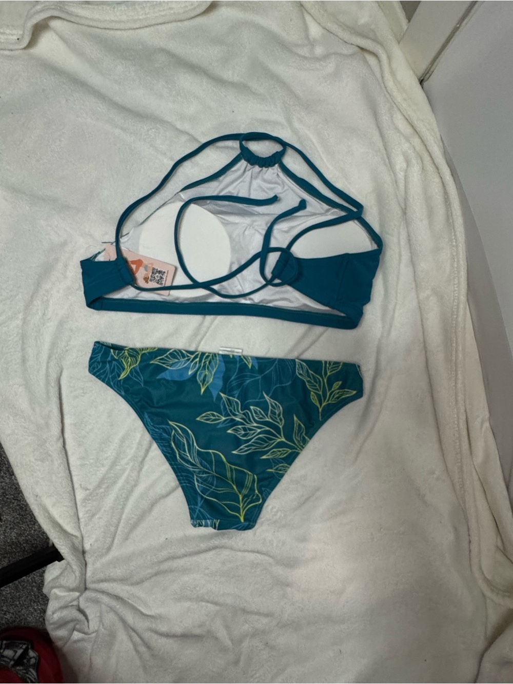 Teal Two-Piece Women's Swim Set - Strappy Top & Leaf-Print Bottom - Picture 2 of 3
